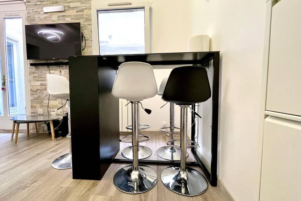 Exceptionnelle maison de ville ✧Cour privée ✧Métro Paris Extérieur photo